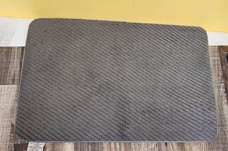lot 19876 image: Charcoal Gray entry mat