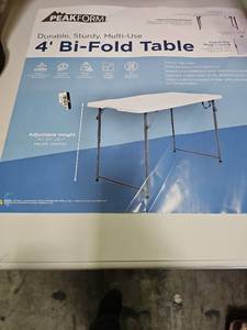lot 20275C image: Peakform 4 Bi-Fold Table
