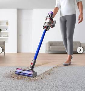 lot 20307R image: Dyson V10 Cordless Stick Vacuum - Retail $299