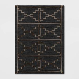 lot 20374 image: 5x7 Linear Stepped Diamonds Print Outdoor Area Rug Black - Threshold��