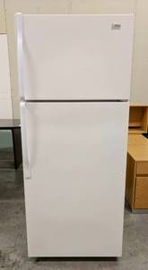 lot 20521 image: Estate Top-Freezer Refrigerator White 18 Cubic Feet - Retail $200