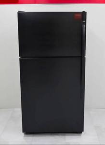 lot 20523 image: Black Top Freezer Refrigerator - Retail $800