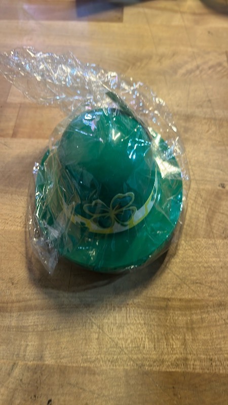 lot 1019090 image: Mini Green Shamrock Derby Hat - St. Patricks Day Party Decorations & Supplies - Retail $17