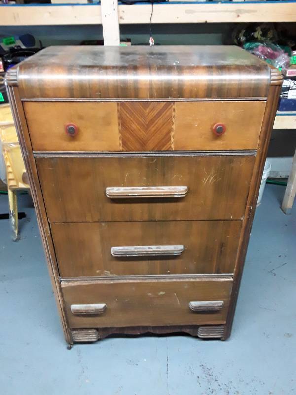 lot 33309 image: Vintage Art Deco Waterfall Chest of Drawers