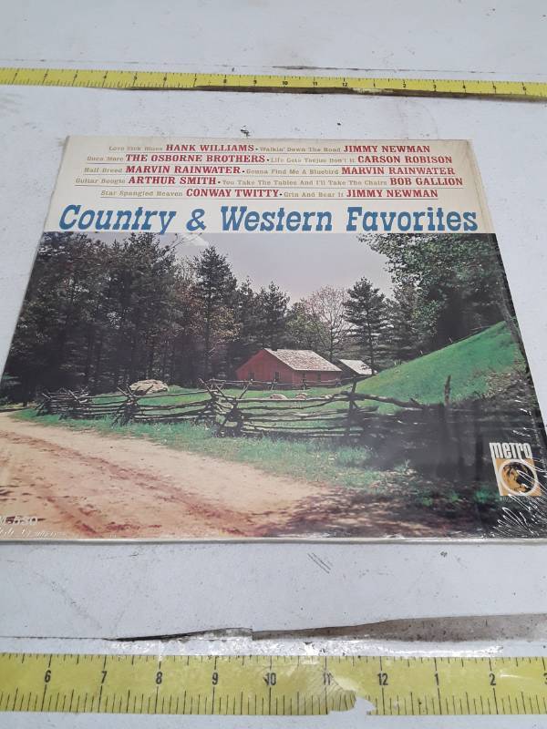 lot 33328 image: Vintage Metro Country & Western Favorites Vinyl LP