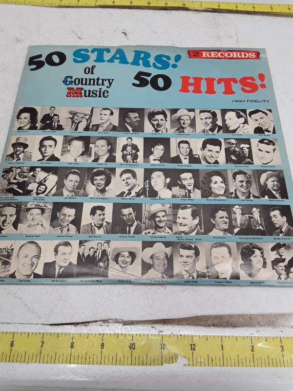 lot 33331 image: Vintage 50 Stars of Country Music - 50 Hits Double LP Album