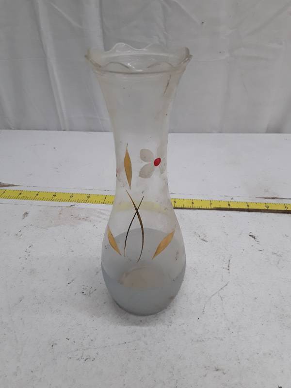 lot 33359 image: Vintage Frosted Glass Vase with Gold Leaf Design
