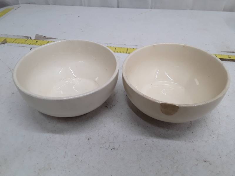 lot 33364 image: Vintage White Ceramic Serving Bowls - Set of 2