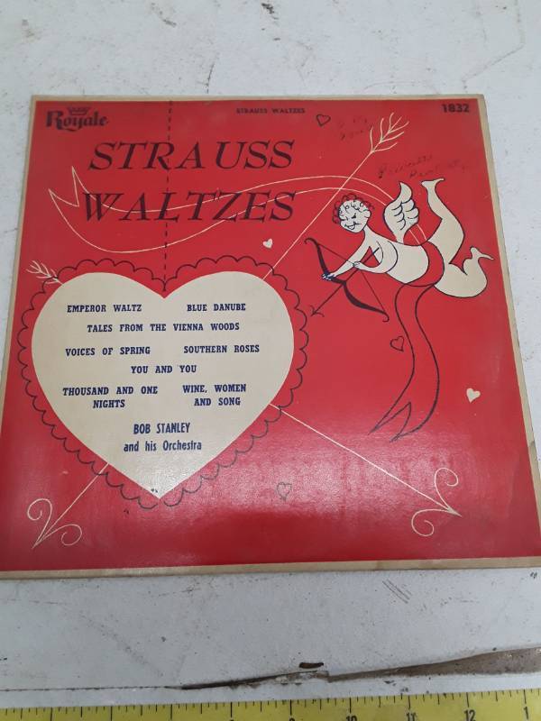 lot 33444 image: Vintage Strauss Waltzes by Bob Stanley Orchestra Vinyl LP