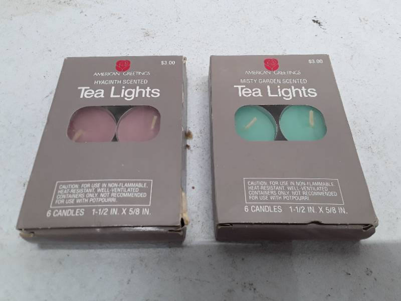 lot 33236 image: American Greetings Scented Tea Lights Set