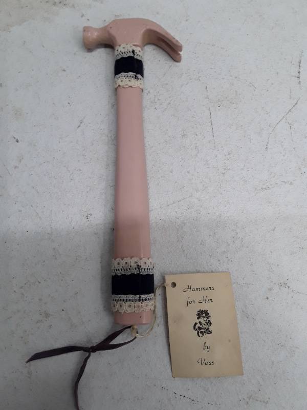 lot 33239 image: Vintage Hand-Painted Floral Hammer by Voss