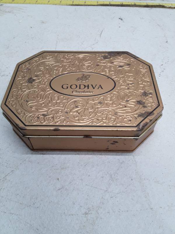 lot 33278 image: Vintage Godiva Hot Cocoa Tin Container