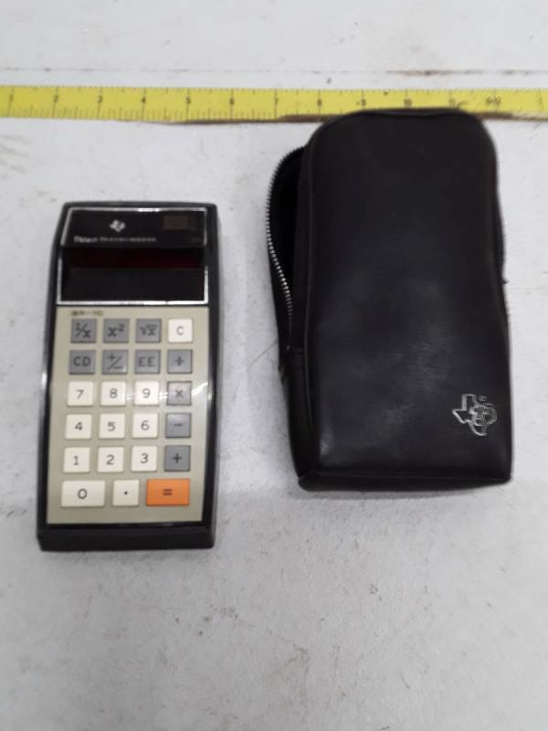lot 33295 image: Vintage Texas Instruments SR-10 Electronic Slide Rule Calculator with Case, not sure if works.
