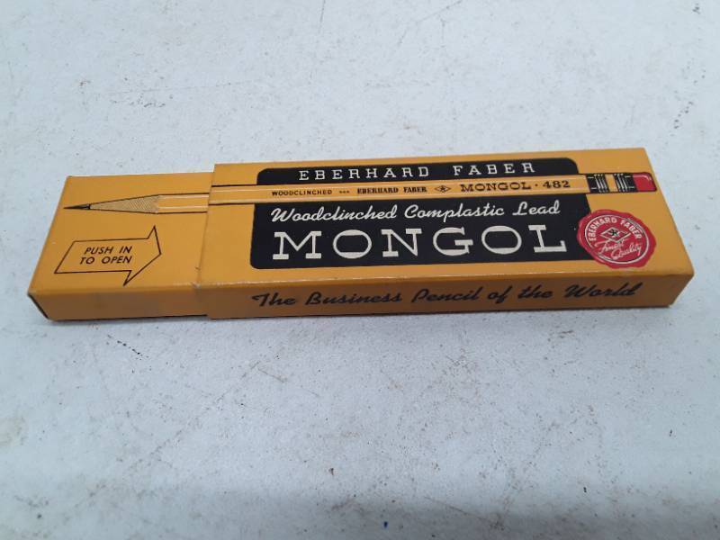 lot 33305 image: Vintage Eberhard Faber Mongol 482 Pencil Box, some missing.