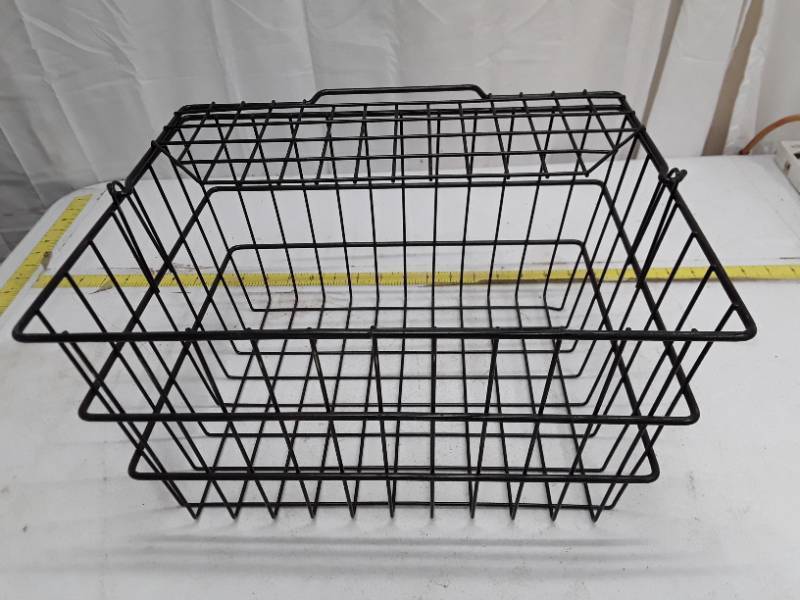 lot 32828 image: Wire Basket - 14x11x8