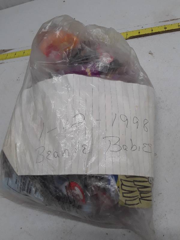 lot 32852 image: Assorted Beanie Baby Collection Lot