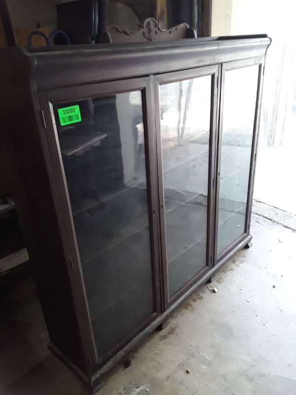 lot 33202 image: Antique Three-Door Mahogany Display Cabinet
