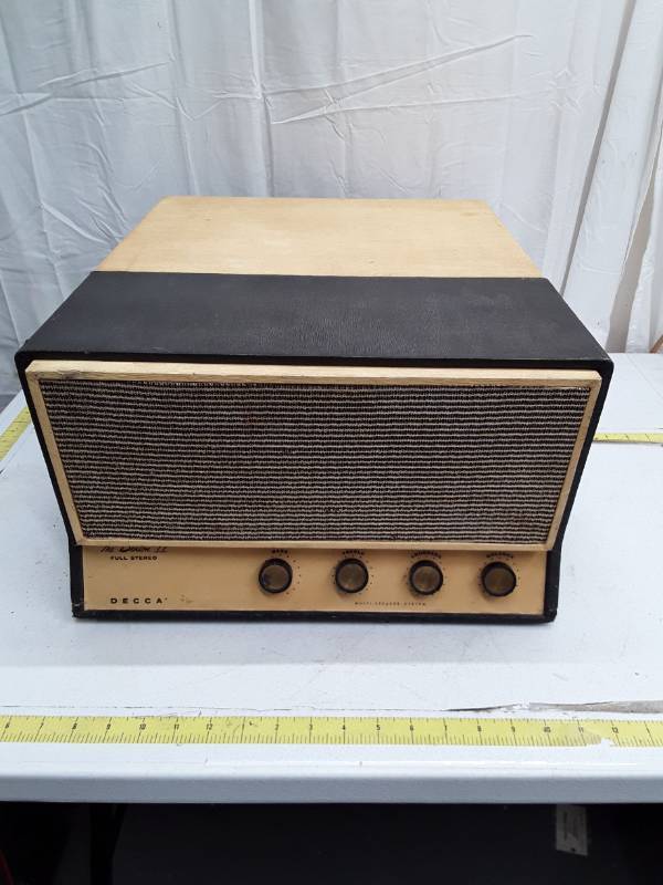 lot 33212 image: Decca Benton II Full Stereo Multi-Speaker System Record Player