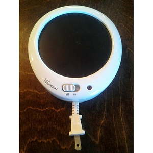 lot 33478 image: The Basic Electric Warmer for Candles.