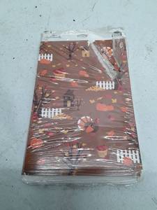 lot 33509 image: Hallmark Thanksgiving Cards Wishes Homes Decoration Turkey Wired Ribbon Lot 5, front card is damaged.