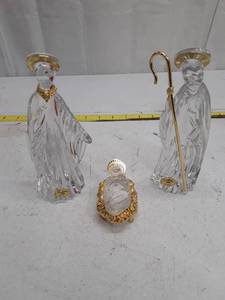 lot 33541 image: Gorham Crystal Nativity Set - Holy Family Figurines