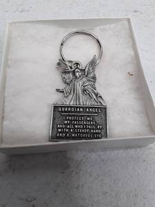 lot 33542 image: Vintage Guardian Angel Protection Keychain