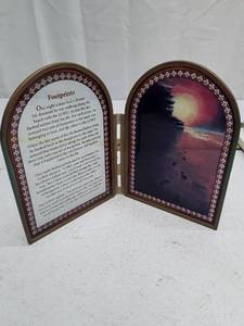 lot 33544 image: Footprints in the Sand Decorative Religious Plaque