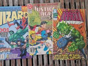 lot 204 image: Vintage DC Comics Collection - 1990s Comic Books