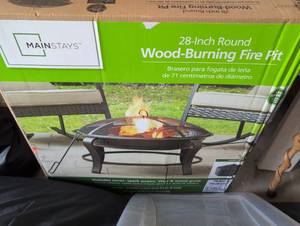 lot 600 image: Mainstays 28-Inch Round Wood-Burning Fire Pit