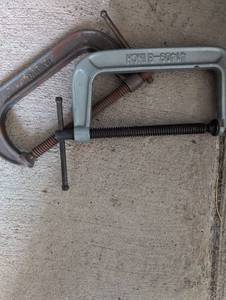 lot 613 image: Vintage Industrial C-Clamps - HGN18-60747