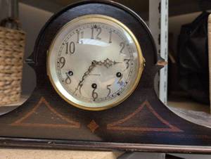 lot 635 image: Vintage Seth Thomas Mantel Clock