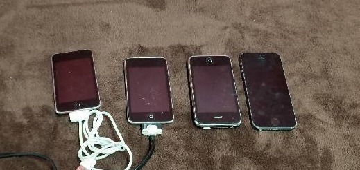 lot 7787 image: Lot of iPhones Not Tested