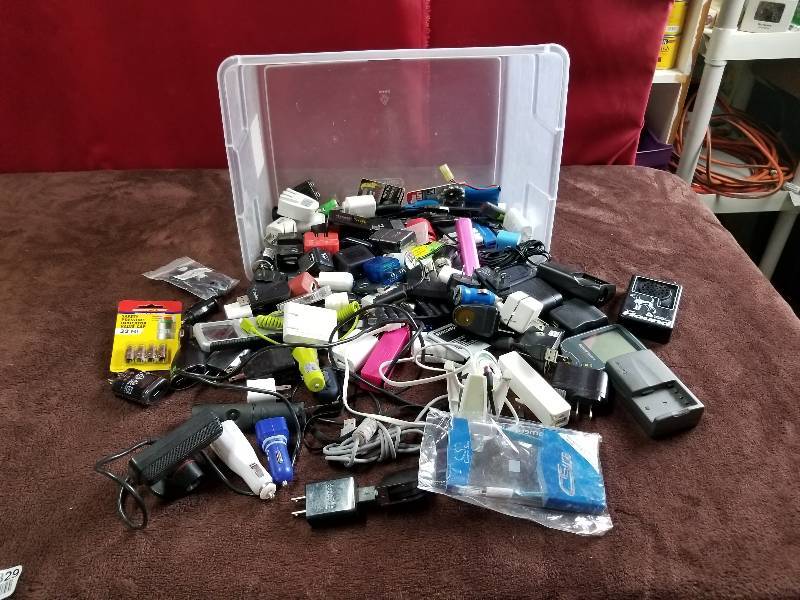 lot 7829 image: Lets Go Chargers Lot