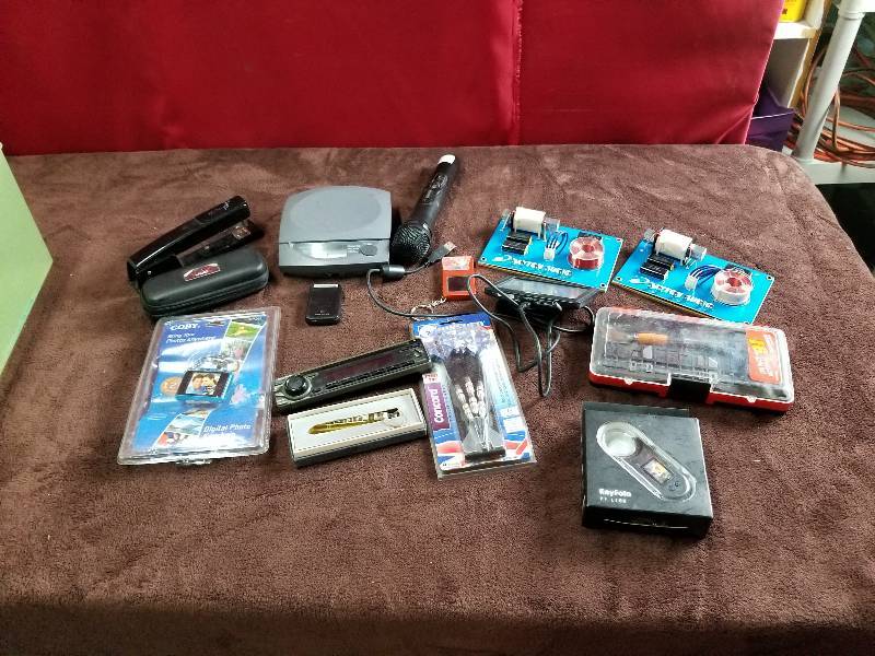 lot 7870 image: Everything A Man Needs