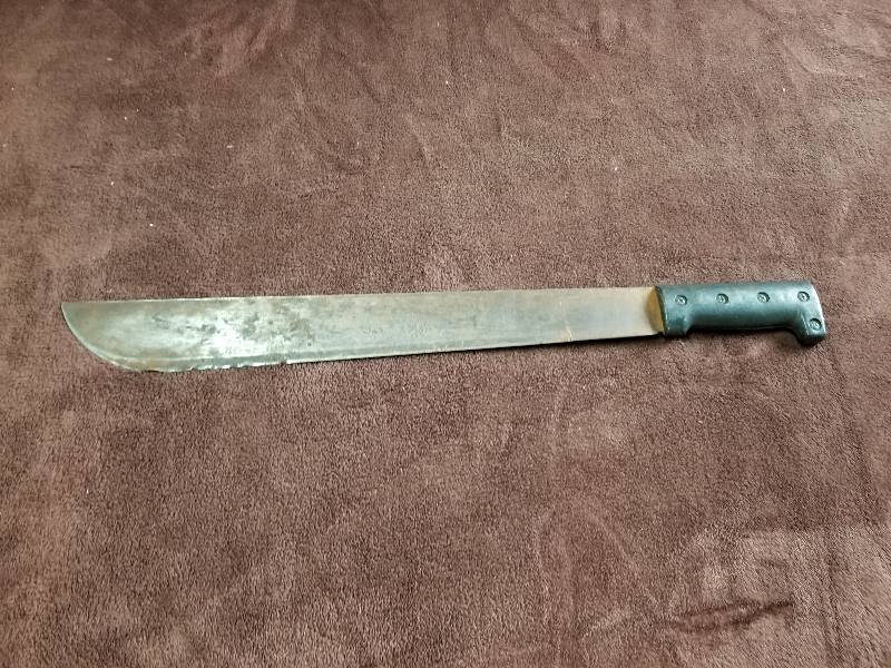 lot 7879 image: Machette 2.0