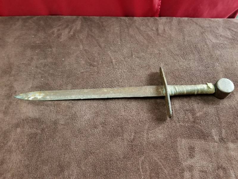 lot 7880 image: Samarai-ish Sword