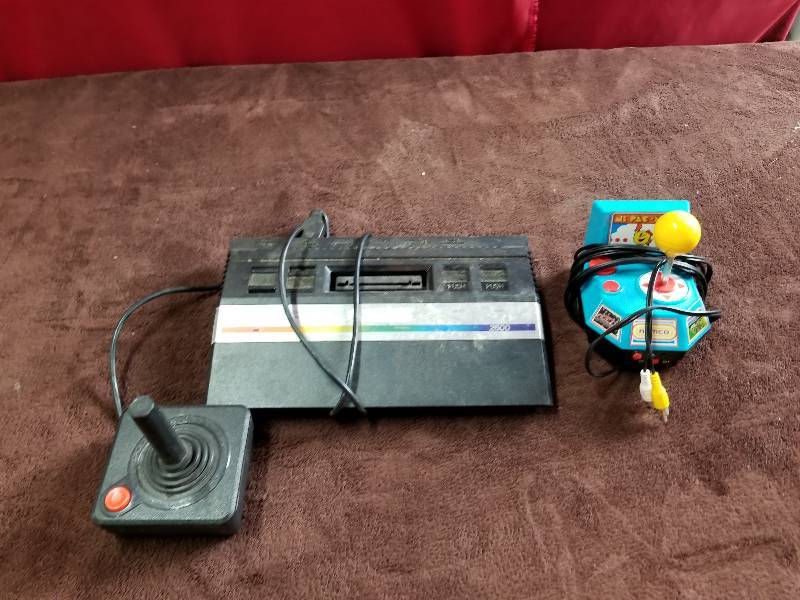 lot 7887 image: Pac Man and Atari In One Lot