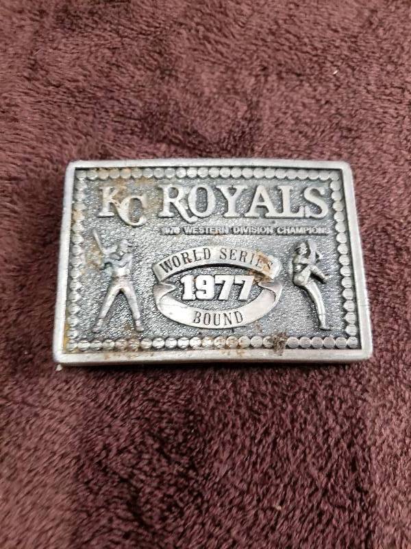 lot 7808 image: 1977 Royals Belt Buckle