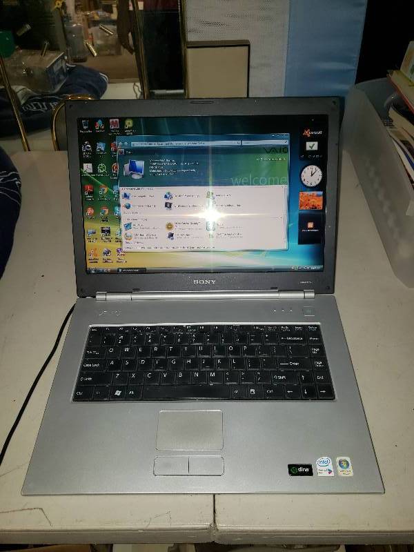 lot 7815 image: Aio Laptop