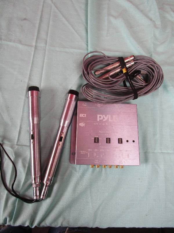 lot 7112 image: Lot of Quality Music Equipment