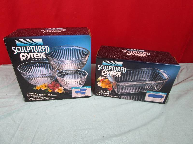 lot 7115 image: Pyrex Dish Wear