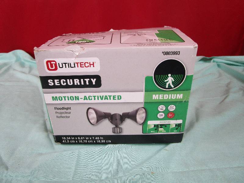 lot 7124 image: Exterior Motion Sensor Light