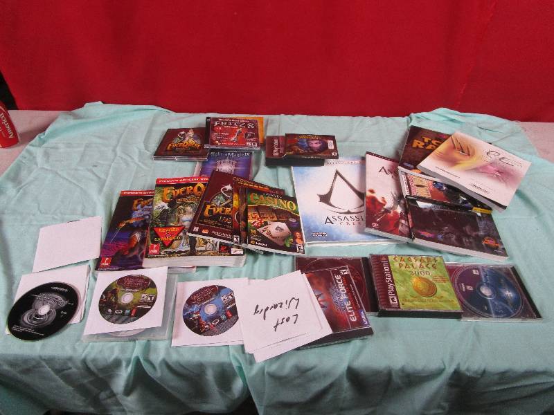 lot 7131 image: Lot of Popular CD-ROM Games