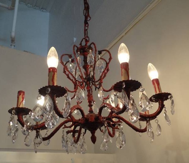 lot 2495 image: Red 8- Light Chandelier