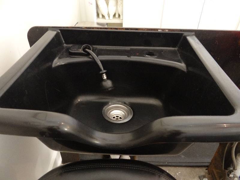 lot 2493 image: Black Plastic Shampoo Bowl with Faucet