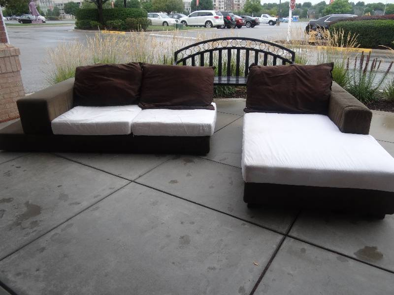 lot 4054A image: 2 Section Couch with Lots of Storage Compartments