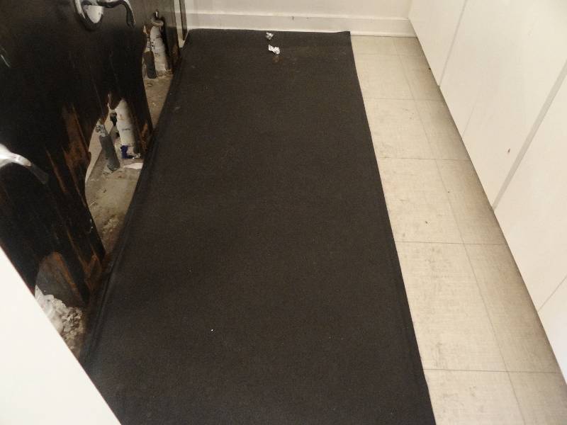 lot 4058 image: Large Fatigue Mat