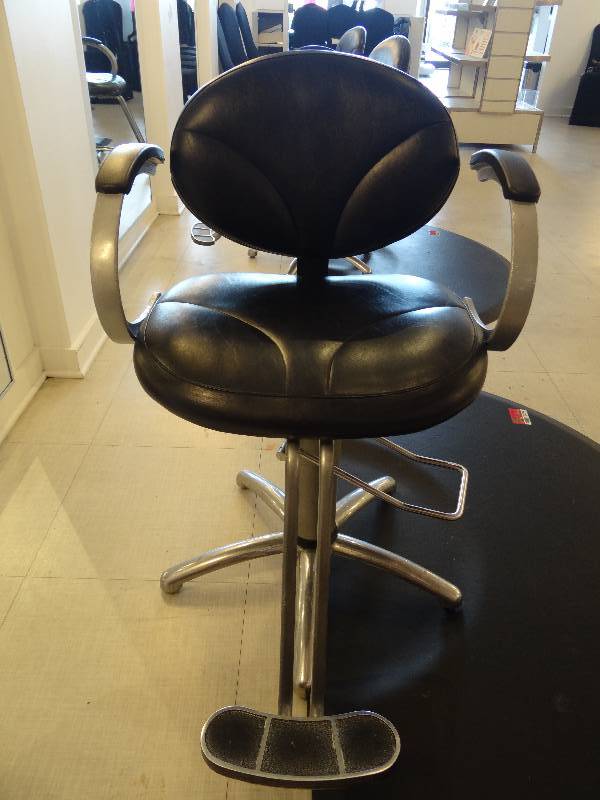 lot 2468 image: Collins Silhouette Hydraulic Styling  Salon Chair In Black