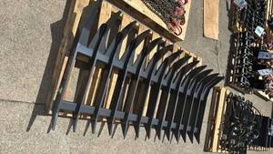 lot 54 image: Unused LandHonor Heavy Duty Root Rake Attachment 72 inch