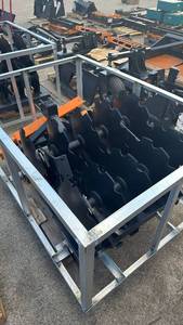 lot 128 image: Unused LandHonor 84-inch Tractor Disc Harrow DH-22-72W